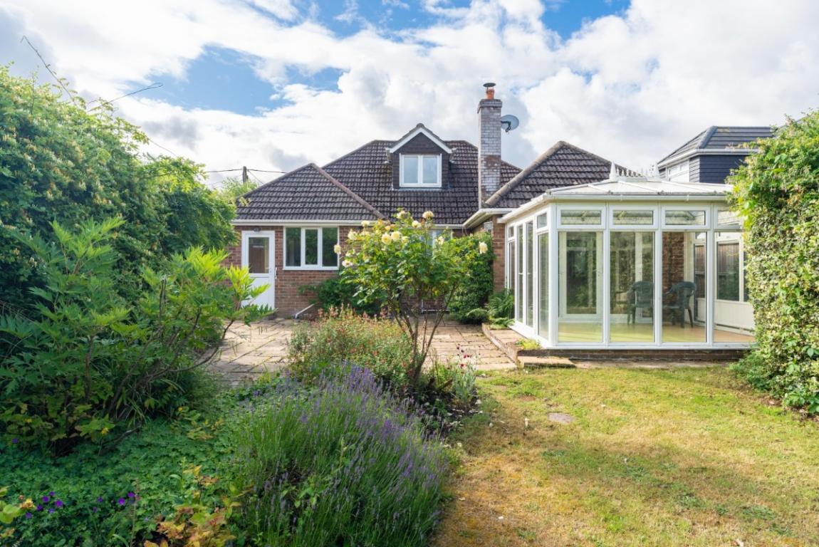 Image: 21 Lonnen Road Wimborne Dorset Colehill