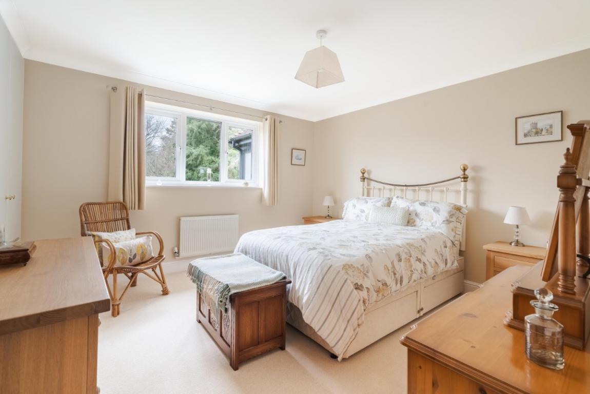 Image: 23 Queens Copse Lane Wimborne Dorset Holtwood