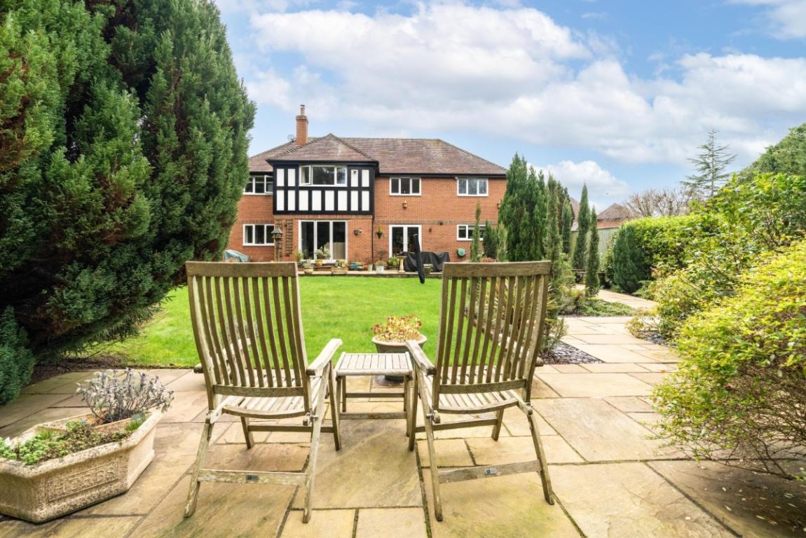 Image: 32 Queens Copse Lane Wimborne Dorset Holtwood