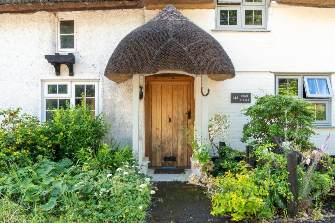 Image: 26 High Street Wimborne Dorset Sturminster Marshall