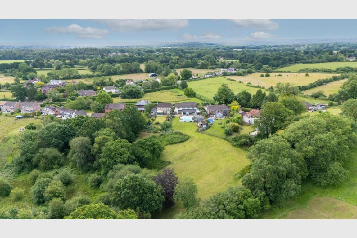 Image: 35 Chalbury Wimborne Dorset 