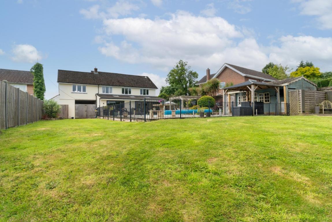Image: 32 Chalbury Wimborne Dorset 